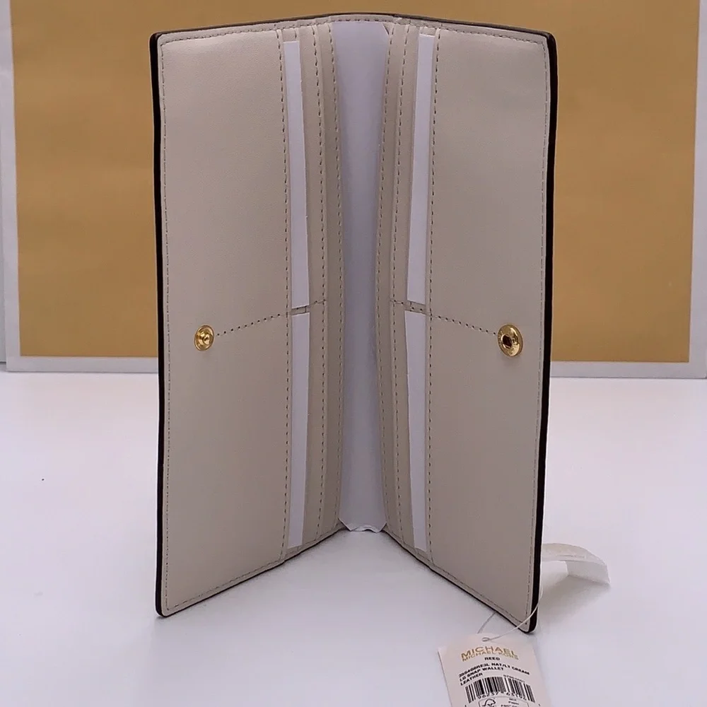 Michael Kors Reed Large Snap Bifold Wallet Nat/ Light Cream Color